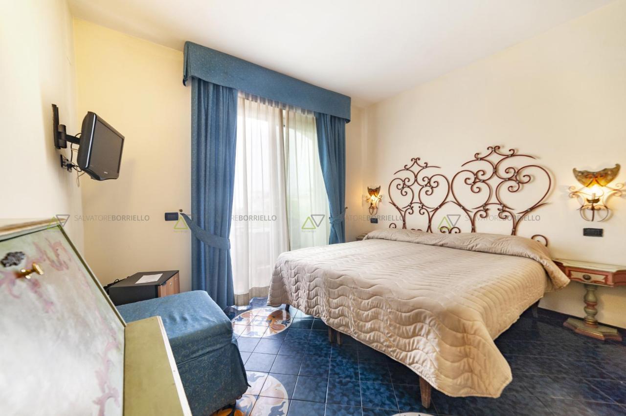 Hotel Terme Don Pepe Lacco Ameno  Esterno foto