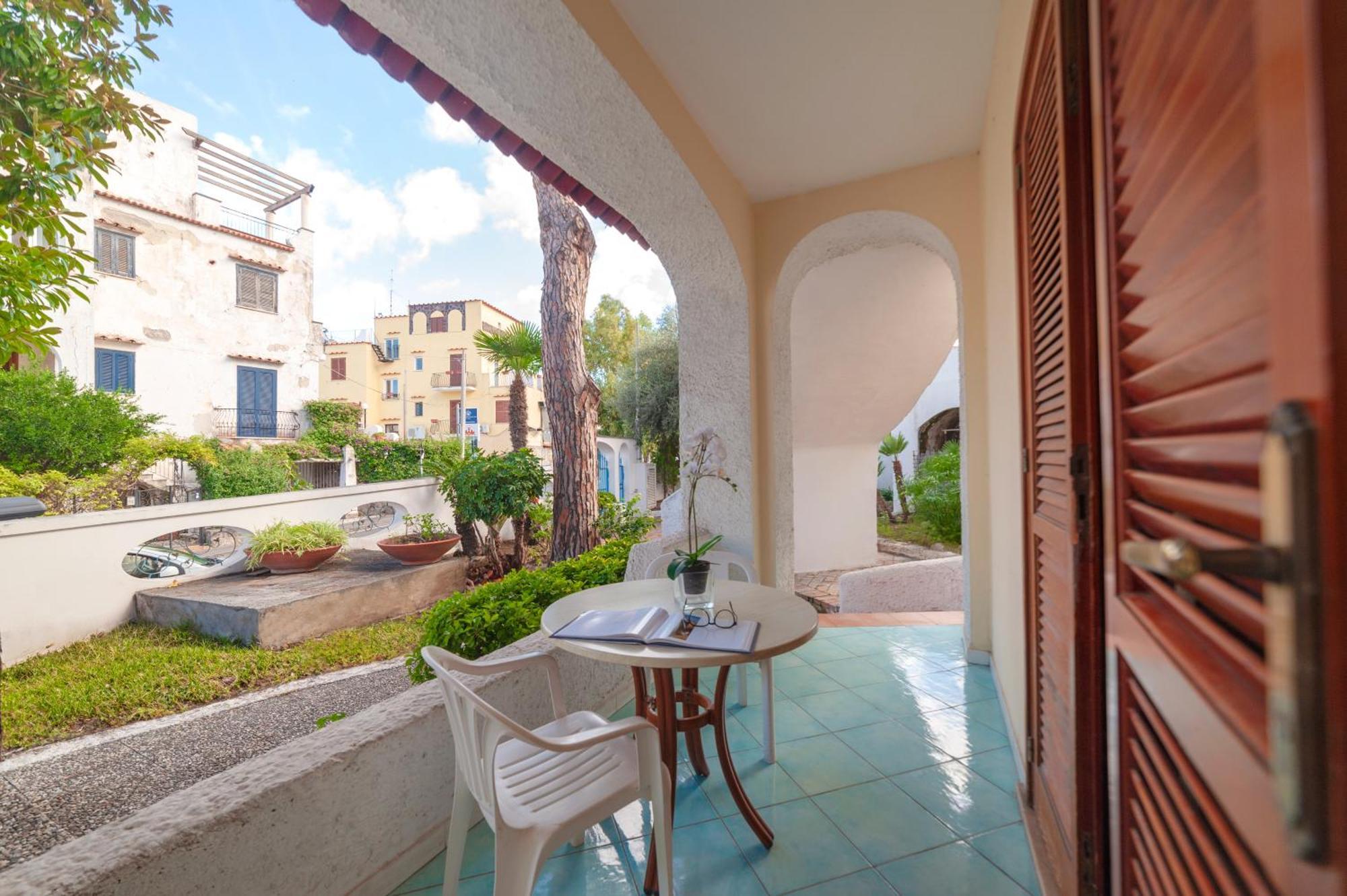 Hotel Terme Don Pepe Lacco Ameno  Esterno foto